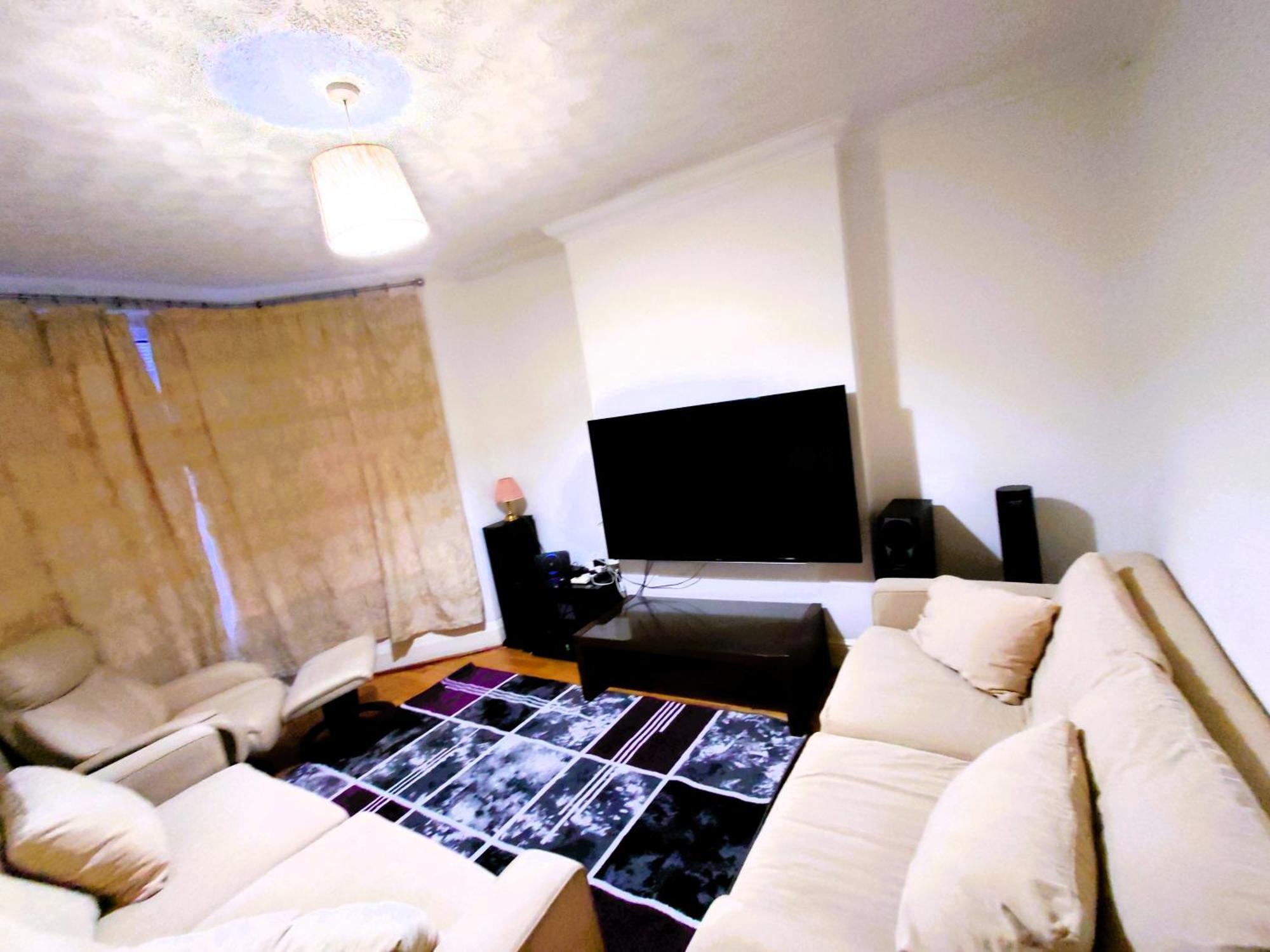 Edwardian 4 Bedrooms With 4 Bathrooms Townhouse, Next To Underground, Accommodates 10 People لندن المظهر الخارجي الصورة